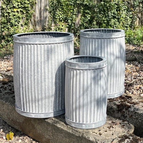 Large garden planters set - large, of